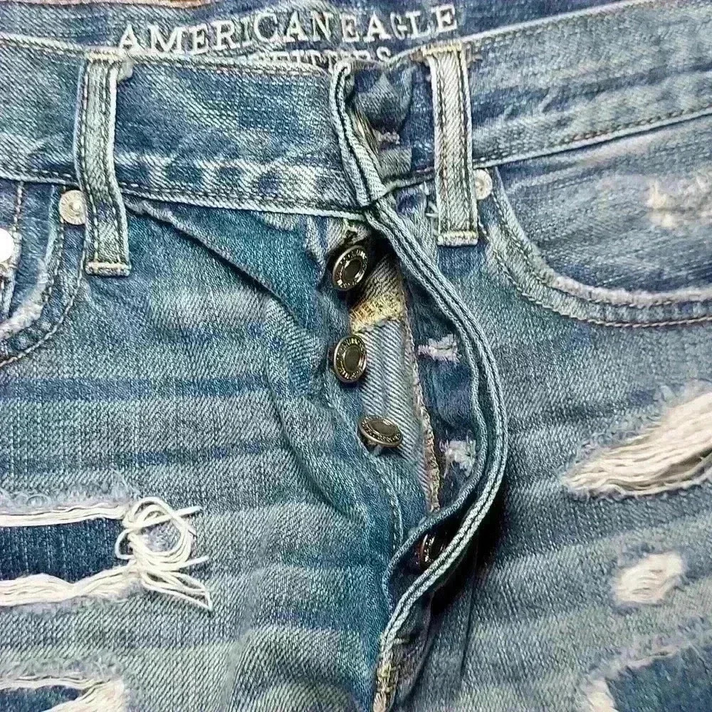 American Eagle Vintage Hi-Rise Festival Cut-Off Shorts - Picture 3 of 5